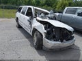 2000 GMC Yukon XL — photo 1 of 15 | VIN 3GKEC16T9YG121576