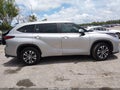 Photo 14 of 17 — 2023 Toyota Highlander