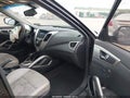 Photo 5 of 17 — 2013 Hyundai Veloster