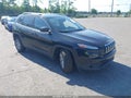 Photo 1 of 15 — 2016 Jeep Cherokee