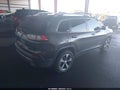 Photo 4 of 17 — 2019 Jeep Cherokee