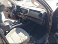 Photo 5 of 15 — 2017 Toyota Tacoma