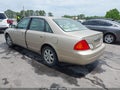 Photo 3 of 11 — 2000 Toyota Avalon