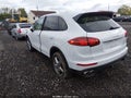 2016 Porsche Cayenne — photo 3 of 16 | VIN WP1AB2A21GLA93872