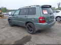 Photo 3 of 13 — 2004 Toyota Highlander