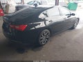 Photo 4 of 18 — 2018 Chevrolet Malibu Limited