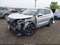 Photo 2 of 18 — 2022 Mitsubishi Outlander
