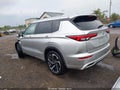 Photo 3 of 18 — 2022 Mitsubishi Outlander