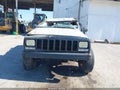 Photo 13 of 17 — 2001 Jeep Cherokee