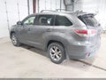 Photo 3 of 16 — 2015 Toyota Highlander