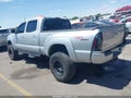 Photo 3 of 16 — 2011 Toyota Tacoma