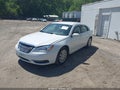 Photo 2 of 14 — 2014 Chrysler 200