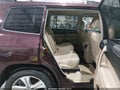Photo 8 of 18 — 2011 Toyota Highlander