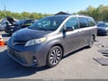 2018 Toyota Sienna — photo 2 of 17 | VIN 5TDDZ3DC9JS194880