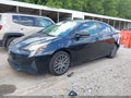 Photo 2 of 16 — 2016 Toyota Prius