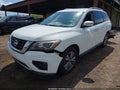 Photo 2 of 15 — 2017 Nissan Pathfinder