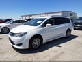 2020 Chrysler Pacifica — photo 2 of 16 | VIN 2C4RC1BG1LR125713