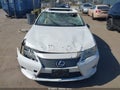 Photo 13 of 17 — 2015 Lexus ES 300h