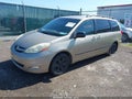 Photo 2 of 11 — 2010 Toyota Sienna