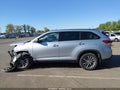 Photo 13 of 15 — 2019 Toyota Highlander