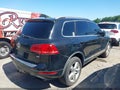 Photo 4 of 10 — 2011 Volkswagen Touareg