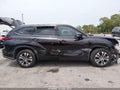 Photo 13 of 16 — 2021 Toyota Highlander