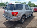 Photo 4 of 11 — 2002 Toyota Sequoia