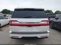 Photo 15 of 16 — 2018 Lincoln Navigator