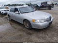 Photo 1 of 11 — 2001 Lincoln Town Car