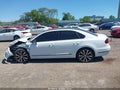 Photo 14 of 16 — 2018 Volkswagen Passat