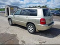 Photo 3 of 11 — 2003 Toyota Highlander