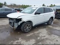 Photo 2 of 17 — 2016 Mitsubishi Outlander