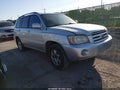 Photo 1 of 11 — 2005 Toyota Highlander