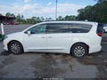 Photo 15 of 17 — 2017 Chrysler Pacifica