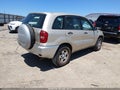 Photo 4 of 16 — 2005 Toyota RAV4