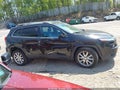Photo 14 of 22 — 2016 Jeep Cherokee