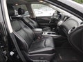 Photo 5 of 16 — 2017 Infiniti QX60