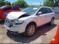 Photo 2 of 16 — 2015 Lincoln MKX