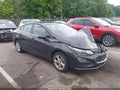 Photo 1 of 16 — 2018 Chevrolet Cruze