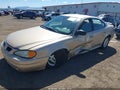 2003 Pontiac Grand Am — photo 2 of 16 | VIN 1G2NE52F23C184189