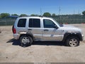 2002 Jeep Liberty — photo 13 of 16 | VIN 1J4GL58K22W318642