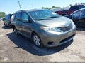 Photo 1 of 16 — 2011 Toyota Sienna