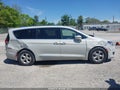 Photo 13 of 16 — 2017 Chrysler Pacifica
