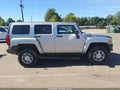 2010 Hummer H3 — photo 13 of 18 | VIN 5GTMNGEE3A8116692