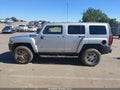 2010 Hummer H3 — photo 14 of 18 | VIN 5GTMNGEE3A8116692