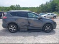 Photo 13 of 16 — 2018 Toyota RAV4