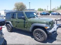 Photo 13 of 18 — 2024 Jeep Wrangler