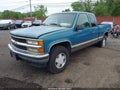 1998 Chevrolet Silverado 1500 — photo 2 of 16 | VIN 2GCEK19R7W1187905