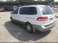 Photo 3 of 11 — 2001 Toyota Sienna