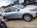 Photo 13 of 16 — 2022 Chevrolet Equinox